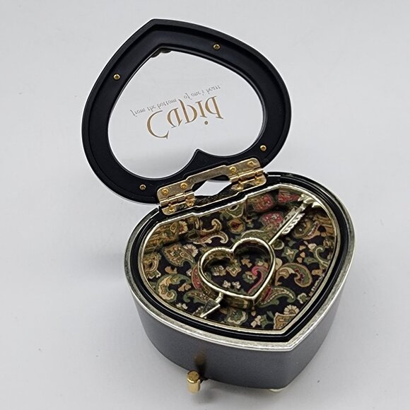 Heart Shaped Cupid Music Box With Arrow Paisley Interior Lady Mate Brand Decor - Picture 1 of 9